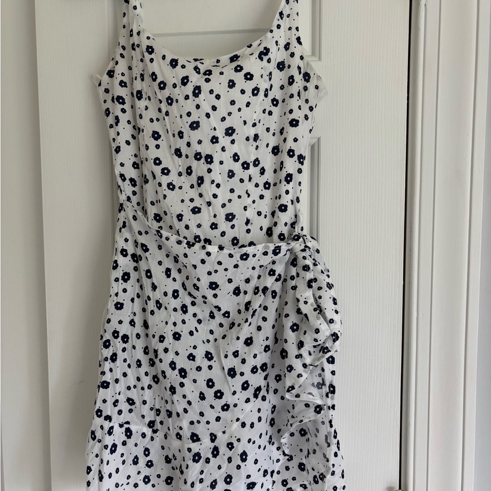 Princess Polly Floral Print Dress in White and Navy